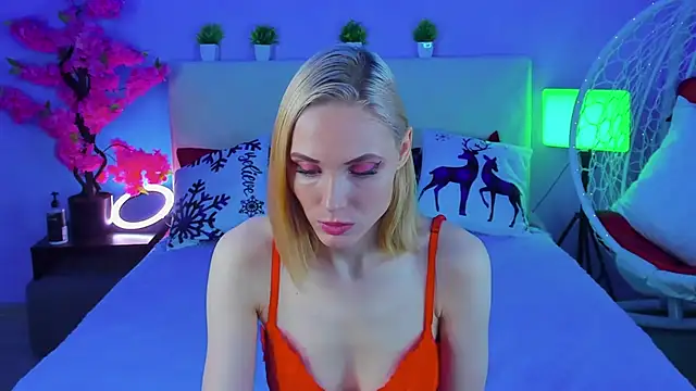 Gina Gina love online show from 01/14/26, 12:22