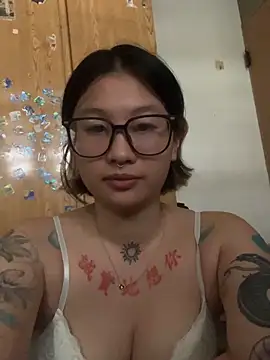 Snapshot of abella1116 chatting on 03/28/26, 02:00 abella1116 online show from 03/28/26, 02:00