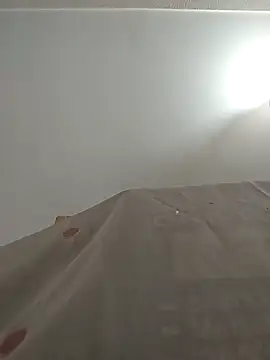 yacinekabiley16 online show from 12/15/25, 10:52