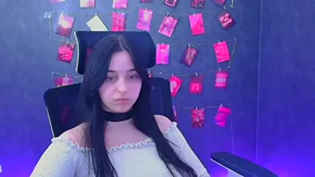 Snapshot of Lilu_May chatting on 04/04/26, 12:20 Lilu May online show from 04/04/26, 12:20