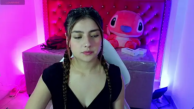 Snapshot of Diamond_juliana chatting on 05/26/26, 03:13 Diamond juliana online show from 05/26/26, 03:13