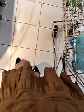 Miky Lyn online show from 02/06/26, 05:56