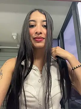 Snapshot of lya__brown chatting on 03/27/26, 11:10 lya brown online show from 03/27/26, 11:10