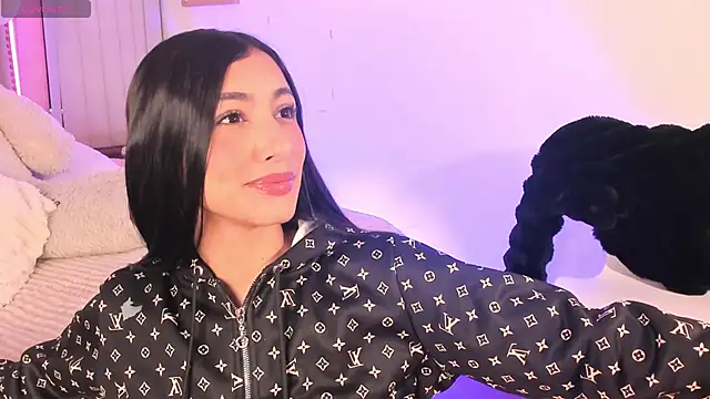 lya  brown online show from 06/04/26, 11:05