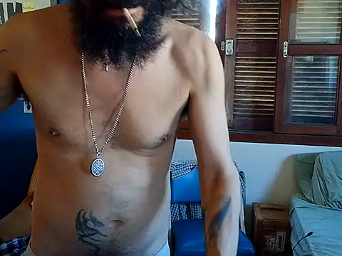 Snapshot of ooproprio chatting on 04/27/26, 12:36 ooproprio online show from 04/27/26, 12:36
