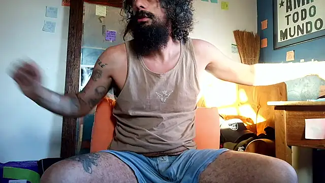 Snapshot of ooproprio chatting on 07/31/26, 07:46 ooproprio online show from 07/31/26, 07:46