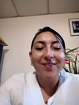 Valeria montana  online show from 02/18/26, 11:11