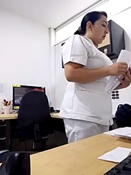 Valeria montana  online show from 03/02/26, 11:50