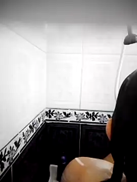 Valeria montana  online show from 04/12/26, 04:45