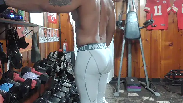 Snapshot of Black-Silver-Fox chatting on 04/10/26, 11:53 Black-Silver-Fox online show from 04/10/26, 11:53