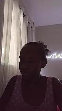 Snapshot of GrethaVianna chatting on 12/04/25, 06:05 GrethaVianna online show from 12/04/25, 06:05