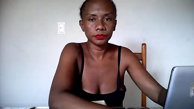 Snapshot of GrethaVianna chatting on 02/24/26, 12:14 GrethaVianna online show from 02/24/26, 12:14