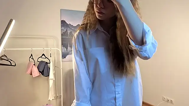 TobiBrighton online show from 12/03/25, 05:59