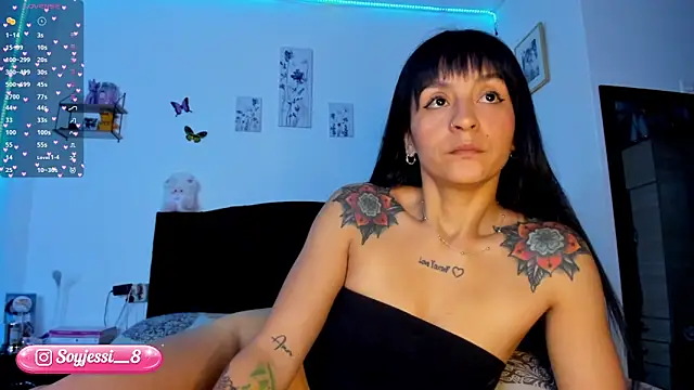 Snapshot of lauureen_c chatting on 04/01/26, 11:22 lauureen c online show from 04/01/26, 11:22