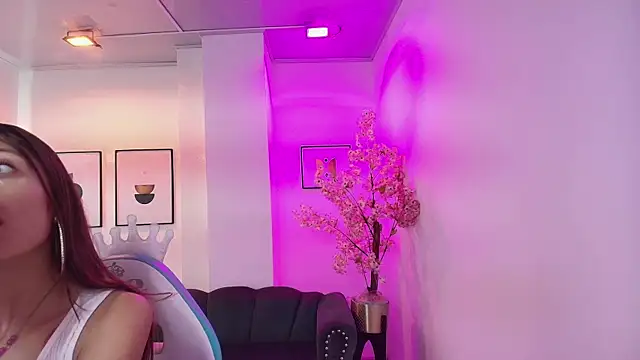 Nicole sounders online show from 02/07/26, 11:47