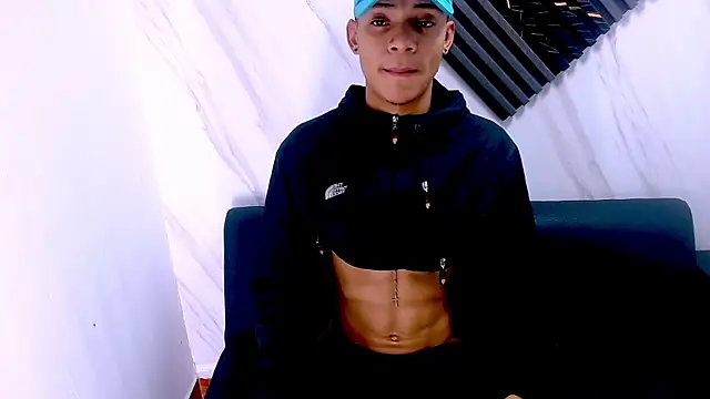 Axel Marcu online show from 12/18/25, 01:17