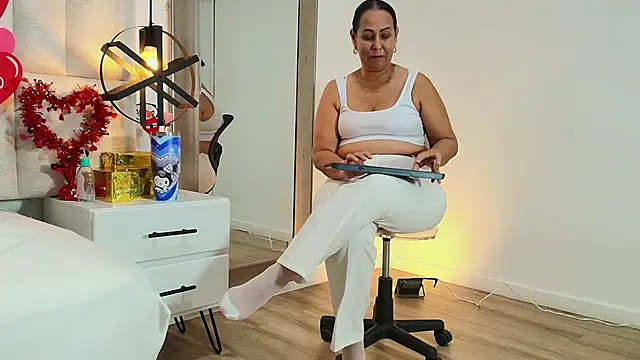 Sara BigAss- online show from 02/20/26, 08:09