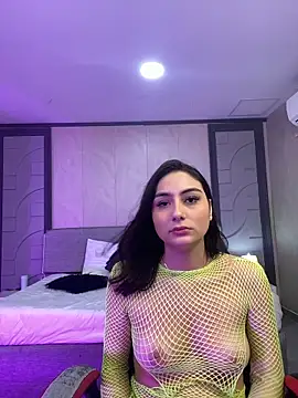 Niicoletta White online show from 12/17/25, 10:05