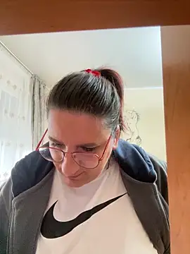 Dana92va online show from 02/15/26, 06:32