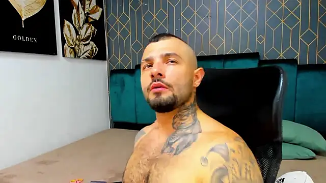 lucky smith1 online show from 12/15/25, 09:52