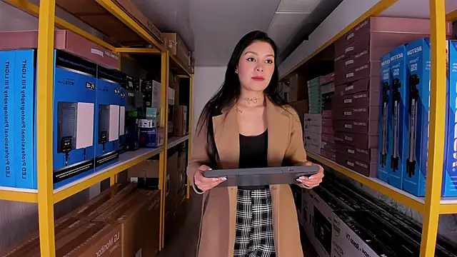 Snapshot of GabyyCute_ chatting on 02/23/26, 11:57 GabyyCute online show from 02/23/26, 11:57