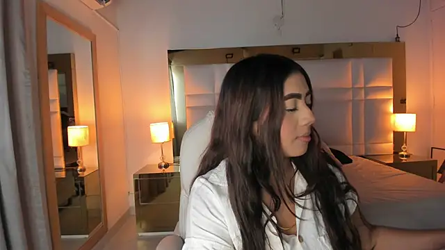 Zoei Moon online show from 02/03/26, 06:24