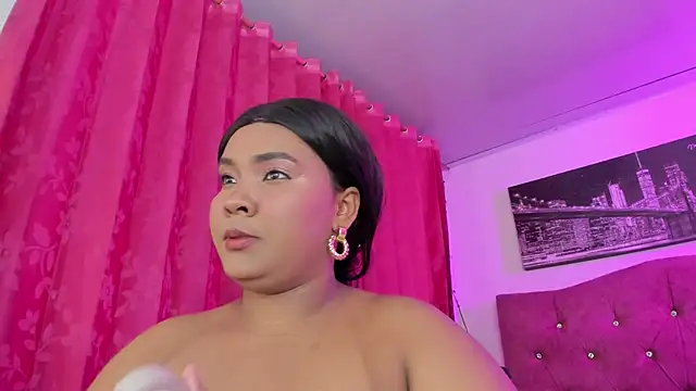 Snapshot of Sandoval_evelyn20 chatting on 05/17/26, 11:45 Sandoval evelyn20 online show from 05/17/26, 11:45