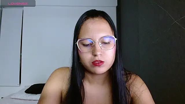 Snapshot of candy_rosemaryy chatting on 03/21/26, 12:15 candy rosemaryy online show from 03/21/26, 12:15