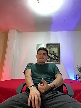 williamsmiiths16 online show from 12/23/25, 06:11