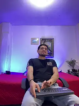 williamsmiiths16 online show from 03/10/26, 11:59