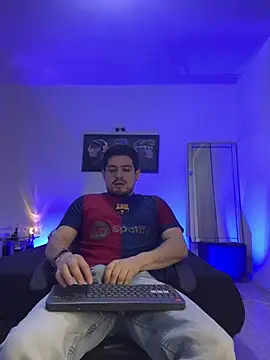 williamsmiiths16 online show from 05/21/26, 10:00
