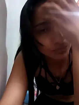 Snapshot of Vera_Luna_ chatting on 12/20/25, 09:00 Vera Luna online show from 12/20/25, 09:00