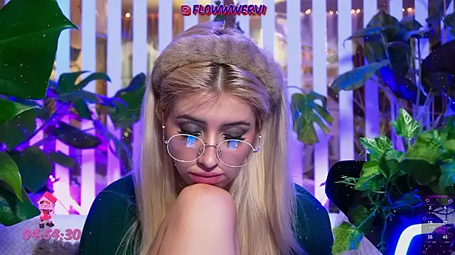 FlowweerGirl online show from 02/03/26, 02:53