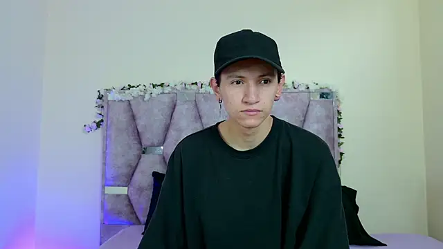 iris and damian online show from 02/10/26, 05:17