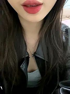 Snapshot of yaqing666 chatting on 01/11/26, 04:39 yaqing666 online show from 01/11/26, 04:39