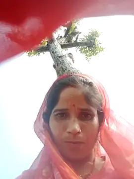 Snapshot of rashi_73 chatting on 12/14/25, 06:19 rashi 73 online show from 12/14/25, 06:19