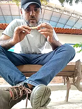 Mchljjk online show from 01/05/26, 08:23