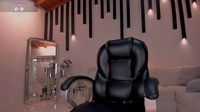 ChloeManson online show from 02/05/25, 08:46