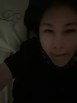 Snapshot of luckybaby666999 chatting on 04/12/26, 12:43 luckybaby666999 online show from 04/12/26, 12:43