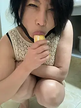 Snapshot of luckybaby666999 chatting on 05/14/26, 01:23 luckybaby666999 online show from 05/14/26, 01:23