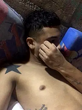 modeloxtz online show from 01/10/26, 06:09