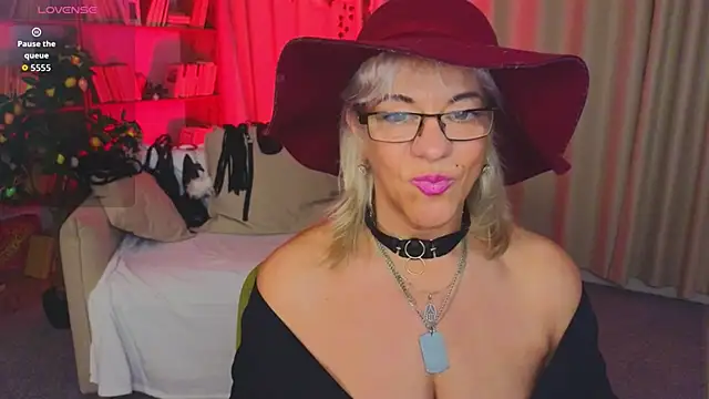 AnittaHarris  online show from 04/05/26, 08:22