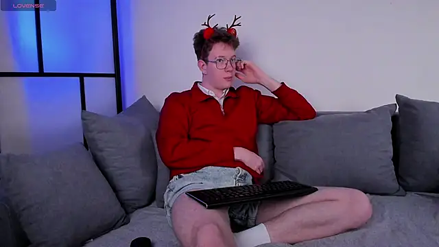 Snapshot of Teddy_Parkers chatting on 12/03/25, 12:36 Teddy Parkers online show from 12/03/25, 12:36