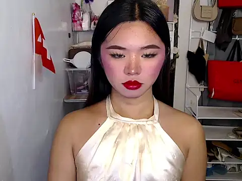 Snapshot of voganmarie chatting on 06/28/26, 12:55 voganmarie online show from 06/28/26, 12:55
