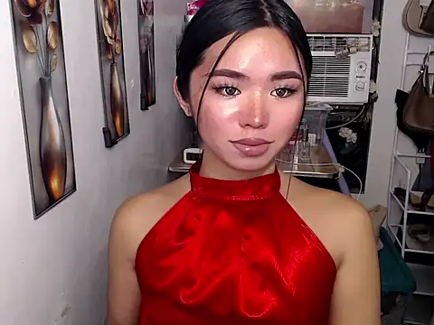 Snapshot of voganmarie chatting on 07/06/26, 04:53 voganmarie online show from 07/06/26, 04:53