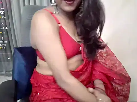 Snapshot of Spit_queenC_for_you chatting on 04/24/26, 09:01 Spit queenC for you online show from 04/24/26, 09:01