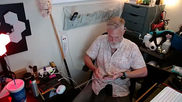 FeNyx Flayme online show from 12/17/25, 07:03