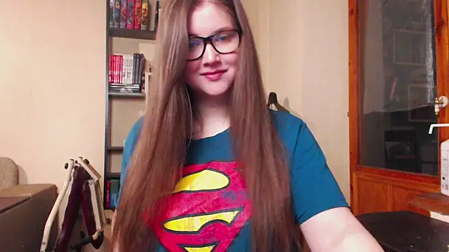 Snapshot of AlexXandra_ chatting on 12/14/25, 05:29 AlexXandra online show from 12/14/25, 05:29