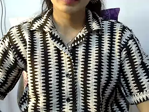 Snapshot of Shab_M chatting on 03/15/26, 03:18 Shab M online show from 03/15/26, 03:18