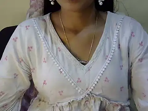 Snapshot of Shab_M chatting on 05/05/26, 07:49 Shab M online show from 05/05/26, 07:49